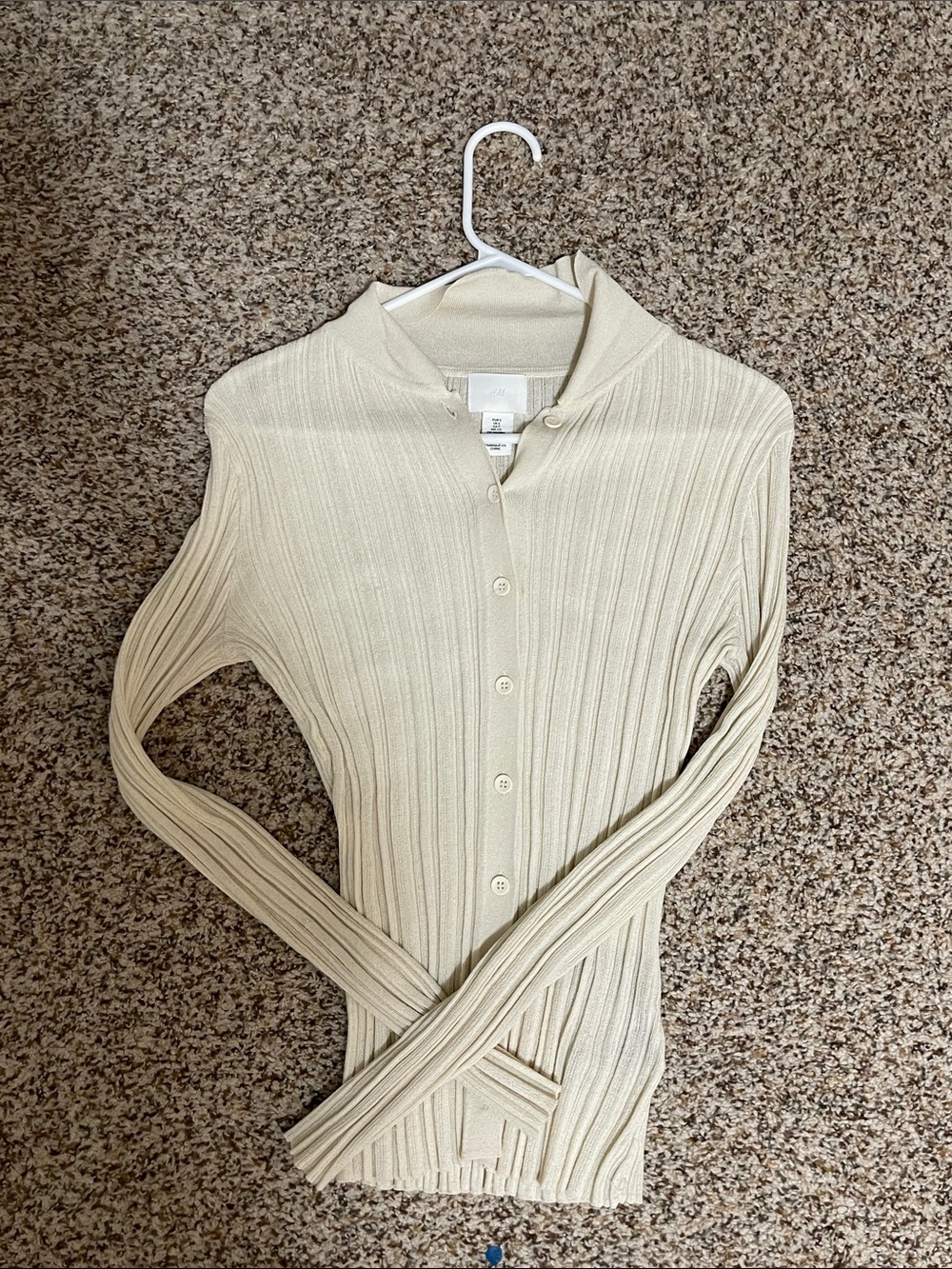 H&M Cream Ribbed Button-Up Knit Top